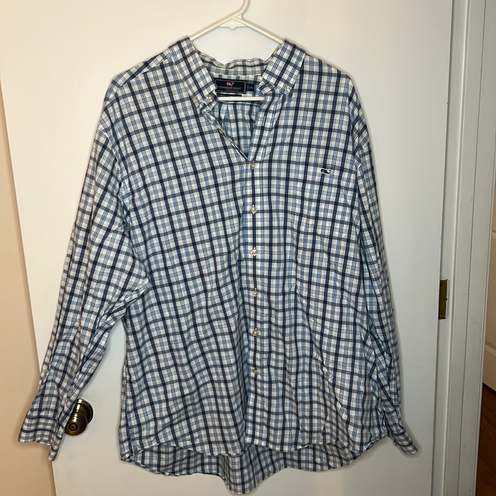 Vineyard Vines Button up Shirt